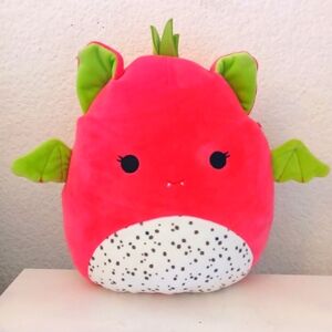 Squishmallow Dragonfruit Bat